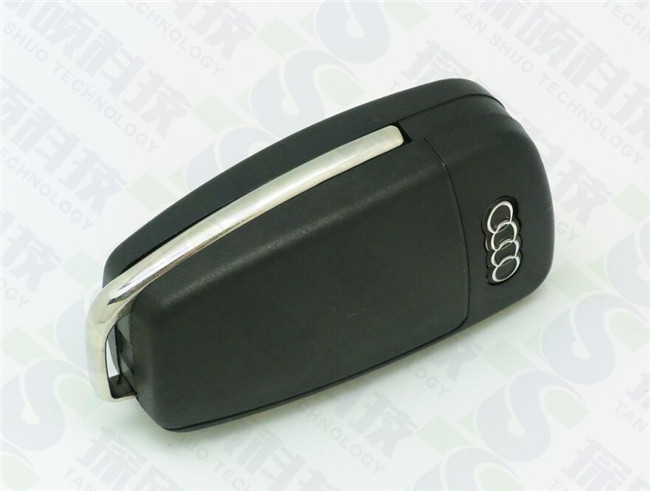 奧迪汽車(chē)鑰匙U盤(pán),汽車(chē)U盤(pán),公司禮品U盤(pán),新款塑膠U盤(pán)